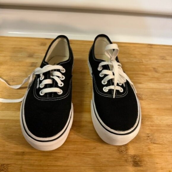 NWOT - Retro Red Vans Authentic Platform 2.0 - Picture 11 of 16